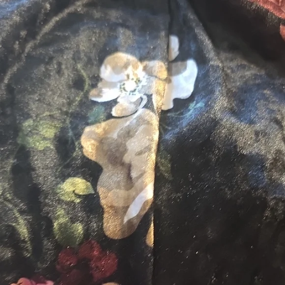 Black Velvet Floral Wide-Leg Pants - Picture 4 of 5